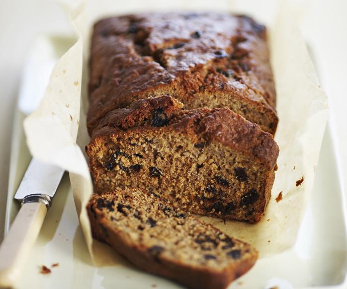 Wholemeal banana and prune bread