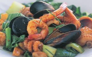 stir-fried seafood with chilli and ginger