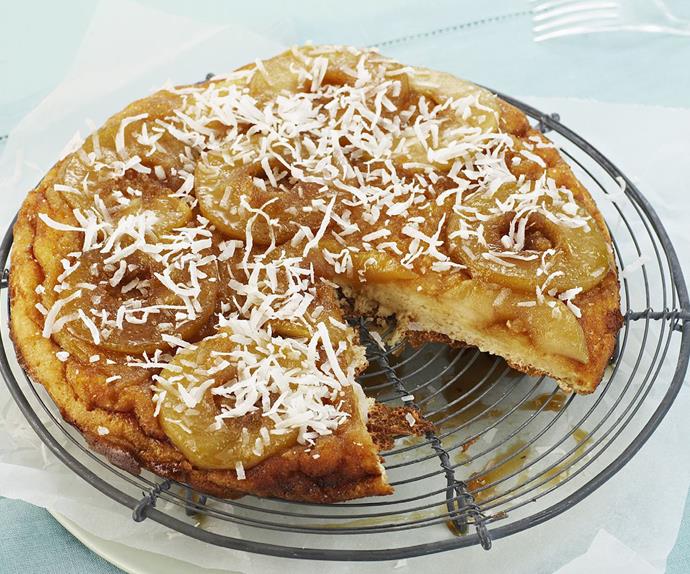 upside-down cake with caramelised apple