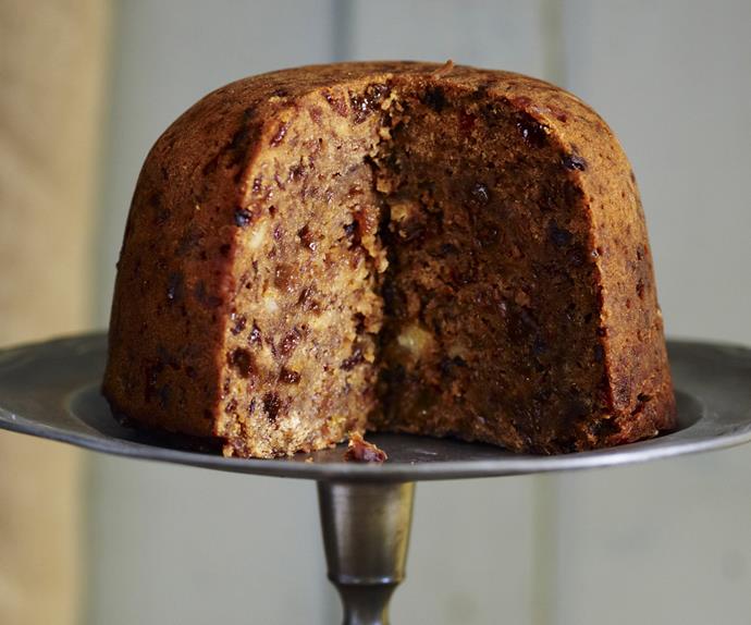 STEAMED PLUM PUDDING