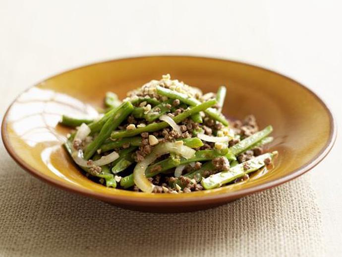 **[Spicy beef and green beans](https://www.womensweeklyfood.com.au/recipes/spicy-beef-and-green-beans-3707|target="_blank")**