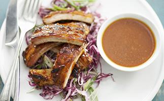 Barbecued pork spareribs with red cabbage coleslaw