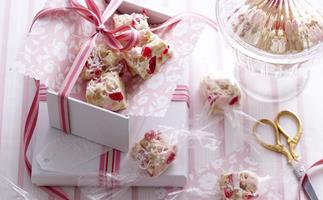 white chocolate and raspberry rocky road
