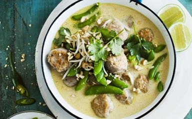 Thai green curry with chicken balls