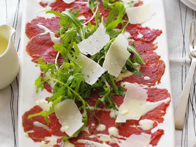 **[Beef carpaccio with rocket, parmesan and aioli](https://www.womensweeklyfood.com.au/recipes/beef-carpaccio-with-rocket-parmesan-and-aioli-7439|target="_blank")**

This light and full-of-flavour starter is the perfect way to start your five star meal.