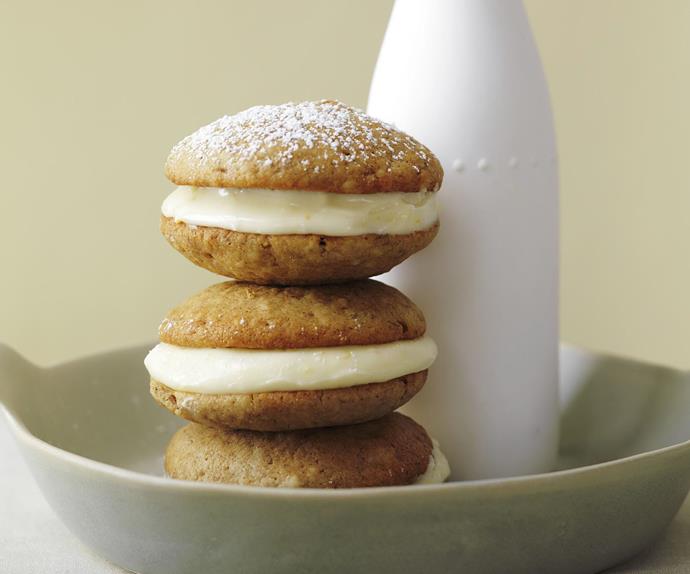 SPICY BANANA Whoopie  Pies
