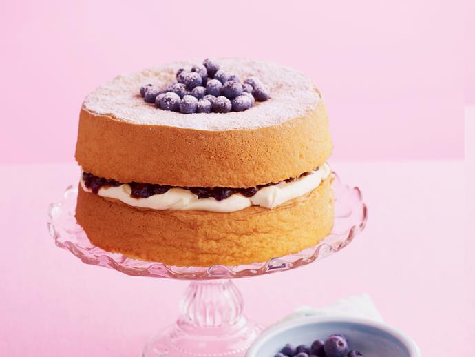 **[Tina's sponge cake](https://www.womensweeklyfood.com.au/recipes/tinas-sponge-cake-19431|target="_blank")**