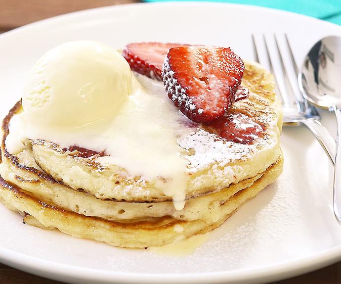 strawberry buttermilk pancakes
