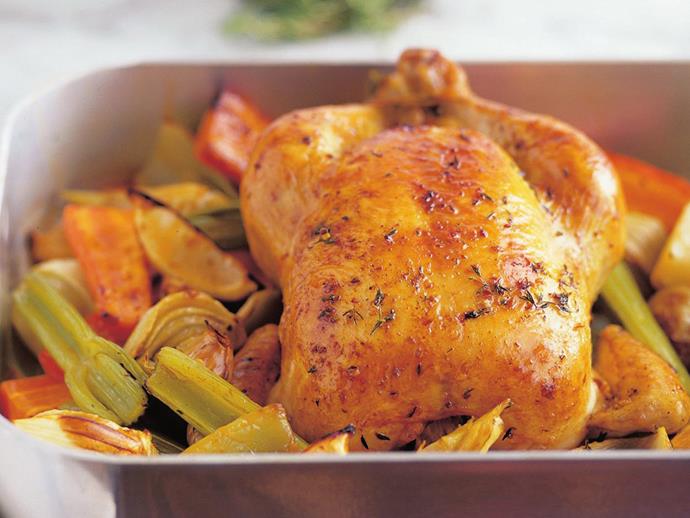 **[Roast chicken with fennel and garlic](https://www.womensweeklyfood.com.au/recipes/roast-chicken-with-fennel-and-garlic-6799|target="_blank")**

A classic family favourite, this beautiful roast chicken dish is full of flavour from the baked fennel and garlic, and best of all you can cook almost the whole meal in one pan.