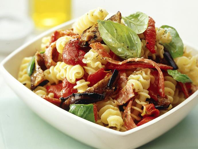 **[Deli pasta salad](https://www.womensweeklyfood.com.au/recipes/deli-pasta-salad-6670|target="_blank")**

A simple pasta salad with bright Mediterranean flavours; a great light lunch or dinner option.