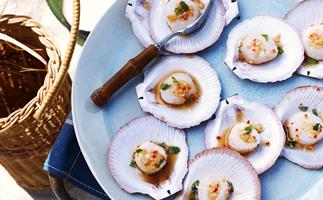 Scallops with ginger and lemongrass