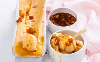 Caramelised pineapple and yoghurt ice-cream