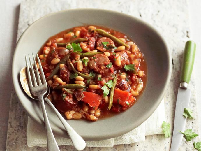 **[Slow-cooker chorizo, chilli and white bean stew](https://www.womensweeklyfood.com.au/recipes/slow-cooker-chorizo-chilli-and-white-bean-stew-28971|target="_blank")**

The unbeatable combination of salty chorizo and hearty white beans goes beautifully together in this warming slow-cooked stew.
