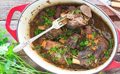 Baked lamb shanks with red wine and rosemary