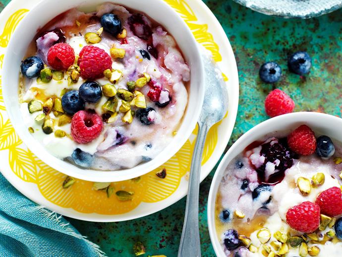 **[Berry semolina porridge](https://www.womensweeklyfood.com.au/recipes/berry-semolina-porridge-29266|target="_blank")**

This delicious and nutritious breakfast is suitable for diabetics. Add your favourite mixed berries, pistachios and nuts for an extra crunch, and fruity flavour.