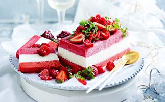 24 sweet strawberry dessert recipes