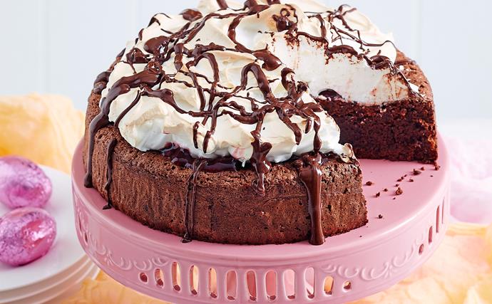 Flourless chocolate meringue cake