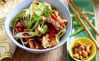 Chilli beef and cashew stir-fry