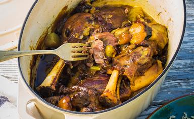 Baked curried lamb shanks with apples