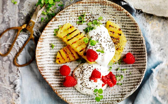 Grilled pineapple with yoghurt and chia