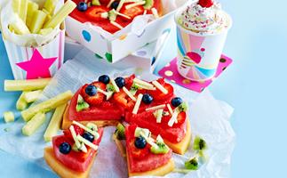 Healthy fruit 'pizza' kids birthday party cake