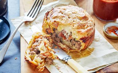 Peppered mince and aged cheddar pie