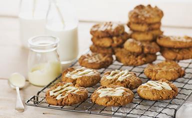 Date and walnut oat cookies
