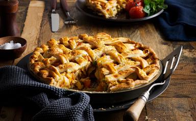 Chicken and vege lattice pie