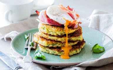 Cheesy courgette fritters