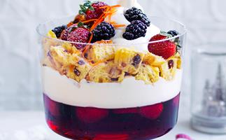 Panettone trifle with sparkling shiraz and berries