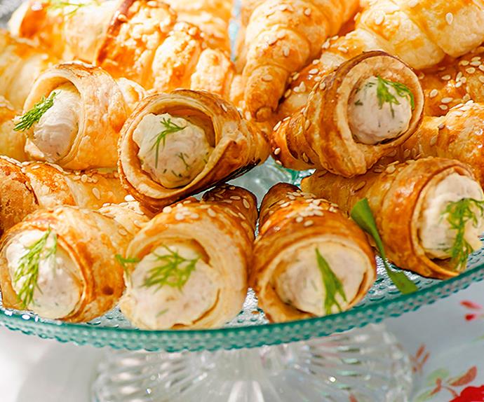 Pastry horns with prawn and cream cheese filling