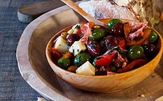 Roasted capsicum, olive, cheese and salami antipasto mix