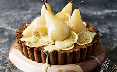 Italian Easter tart with pears and white chocolate sauce