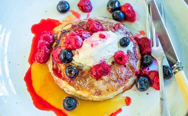 Eggie crumpets with berries and mascarpone