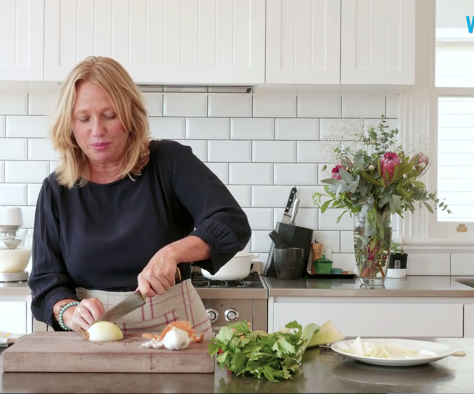 How to perfectly chop an onion with Nici Wickes