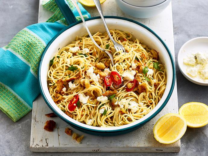 **[Chilli, lemon and garlic spaghetti](https://www.womensweeklyfood.com.au/recipes/chilli-lemon-and-garlic-spaghetti-2546|target="_blank")**

This light pasta dish can be ready in just half an hour, making it a great choice for midweek dinners.