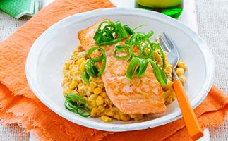 Grilled salmon fillets with cheesy creamed corn