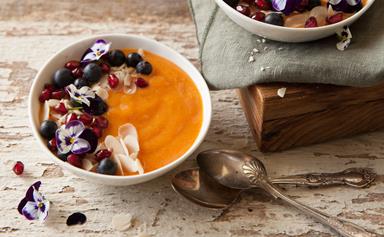 Persimmon, turmeric and ginger smoothie bowl