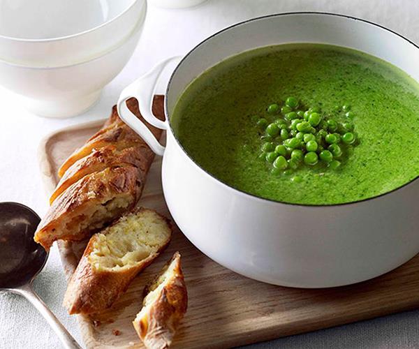[Pea and fennel soup with parmesan garlic bread](https://www.gourmettraveller.com.au/recipes/fast-recipes/pea-and-fennel-soup-with-parmesan-garlic-bread-13146|target="_blank")