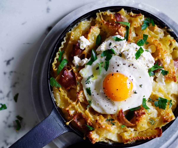 **[Ham and provolone mac and cheese with fried egg](https://www.gourmettraveller.com.au/recipes/browse-all/ham-and-provolone-mac-and-cheese-with-fried-egg-12851|target="_blank")**