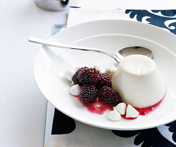 **[Almond milk panna cotta with macerated blackberries and almond meringues](https://www.gourmettraveller.com.au/recipes/browse-all/almond-milk-panna-cotta-with-macerated-blackberries-and-almond-meringues-9902|target="_blank")**