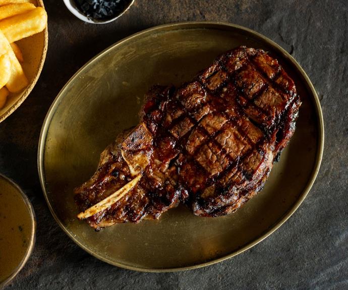 **Wine and Dine at [The Meat Wine and Co](https://go.linkby.com/YQKIYOAS/blog/enjoy-fathers-day-at-the-meat-wine-co/|target="_blank"|rel="nofollow")** <br><br>
Indulge in delicious, mouth-watering steaks and a carefully curated wine list at [The Meat and Wine Co](https://go.linkby.com/YQKIYOAS/bookings/|target="_blank"|rel="nofollow"). 
Over the course of Father's Day weekend, The Meat and Wine Co will be offering an exclusive premium steak, fit for a king. Treat dad to a 500g MB4+ Southern Range rib-eye, paired beautifully with the exquisite 2015 Heathcote Estate Shiraz. <br><br>
**[BOOK NOW](https://go.linkby.com/YQKIYOAS/bookings/|target="_blank"|rel="nofollow")**