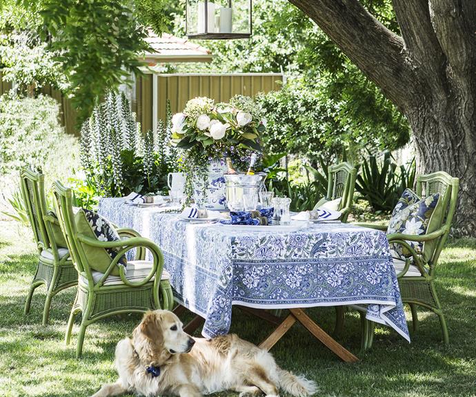 garden party table setting
