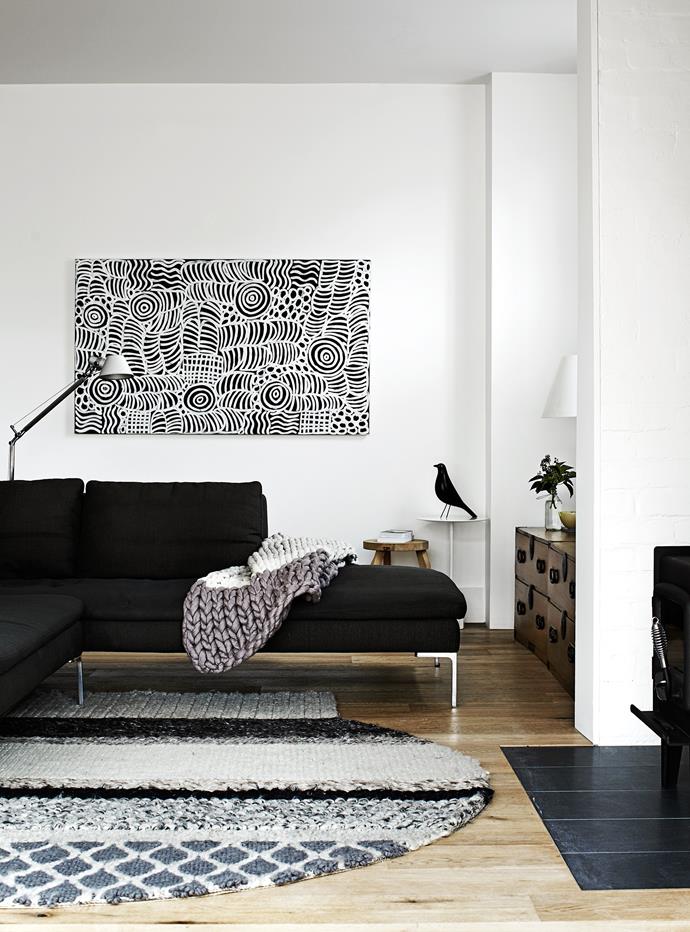 Carole paired the simple modernist lines of the sofa with a heavily textured wool rug by Patricia Urquiola for [Gan Rugs](http://www.gan-rugs.com/?utm_campaign=supplier/|target="_blank").