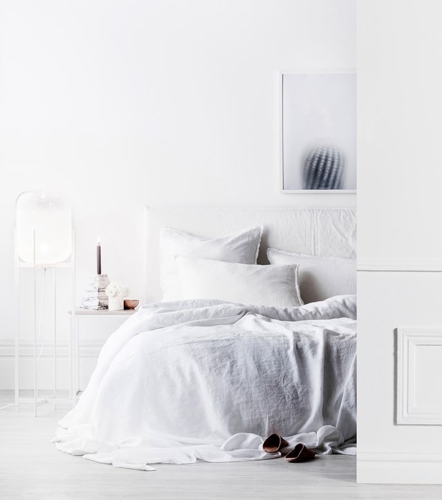 White’s a must for minimalist decors – but many people tumble into the trap of thinking all whites are the same. Far from it. And don’t overdo white, or you could end up with white-out, that eye-popping feeling of being on the piste without goggles. Subtly mix your whites throughout the room, so they are not identical, but also not glaringly different.
