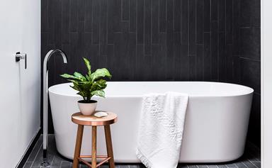 10 timeless black & white bathrooms