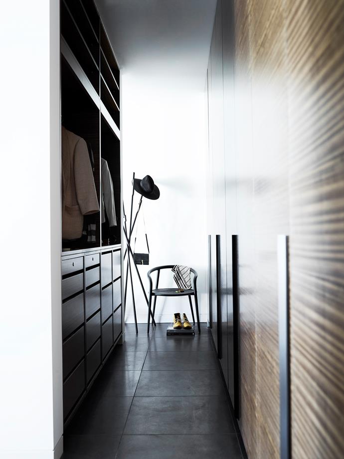 A Ligne Roset ‘Modified’ coat stand from Domo stands in the hallway that leads to the bedroom.