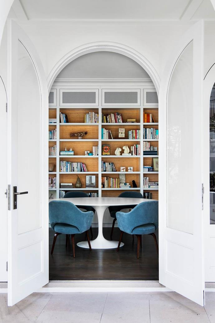 An elegant archway frames the ultra-luxe home library in [this Sydney harbourside house](https://www.homestolove.com.au/mediterranean-inspired-sydney-harbour-house-5723|target="_blank") with a Mediterranean feel, designed by Robert Weir, Giuseppe Alvaro and Briony Fitzgerald.
