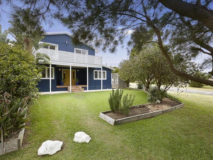 **Best Pet Friendly Property: [Blue Island](https://www.stayz.com.au/accommodation/nsw/south-coast/culburra-beach/140176|target="_blank"|rel="nofollow"), Culburra Beach, NSW -** With timber decking from each of the four bedrooms and both lounge rooms, Blue Island is designed for absolute coastal relaxation.