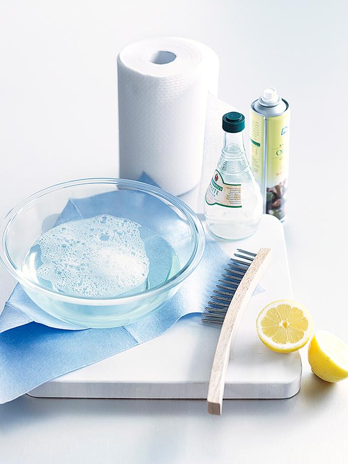 >> [The only 7 natural cleaning recipes you'll ever need](https://www.homestolove.com.au/the-only-7-natural-cleaning-recipes-youll-ever-need-12377|target="_blank")
